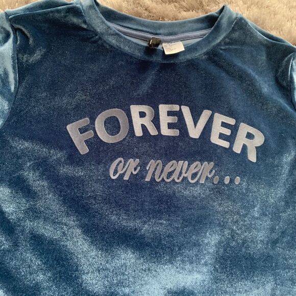 🏷️ 5 for $25 - FOREVER Or Never Baby Tee - Picture 3 of 5
